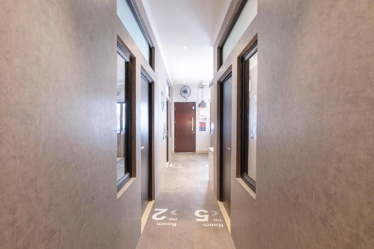 Oyo Life 3246 Walnut Inn G-10 Telukjambe Esterno foto