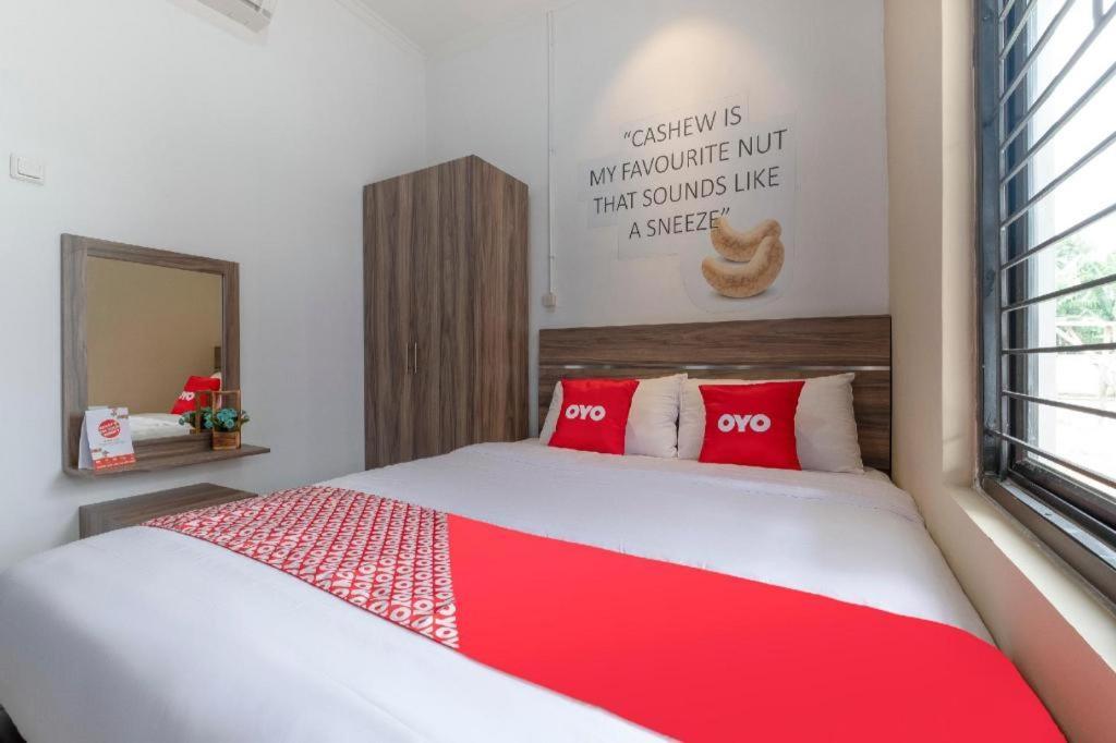 Oyo Life 3246 Walnut Inn G-10 Telukjambe Esterno foto